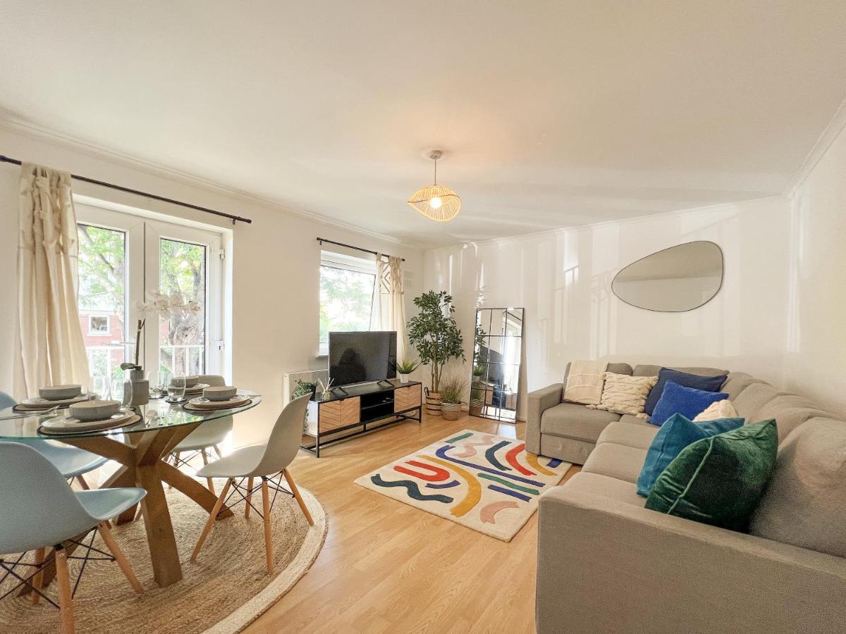 Beautiful Windsor 2 Bed, Perfect Location, 5 Mins Walk To Centre, Free Parking, Legoland, Ascot Apartment ภายนอก รูปภาพ